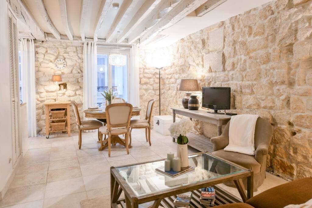 Cosy Appartement En Plein Marais Paris Exterior foto